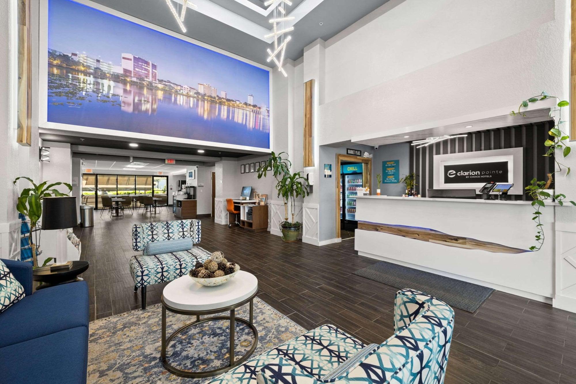 Vista Lobby Clarion Pointe Lakeland I-4