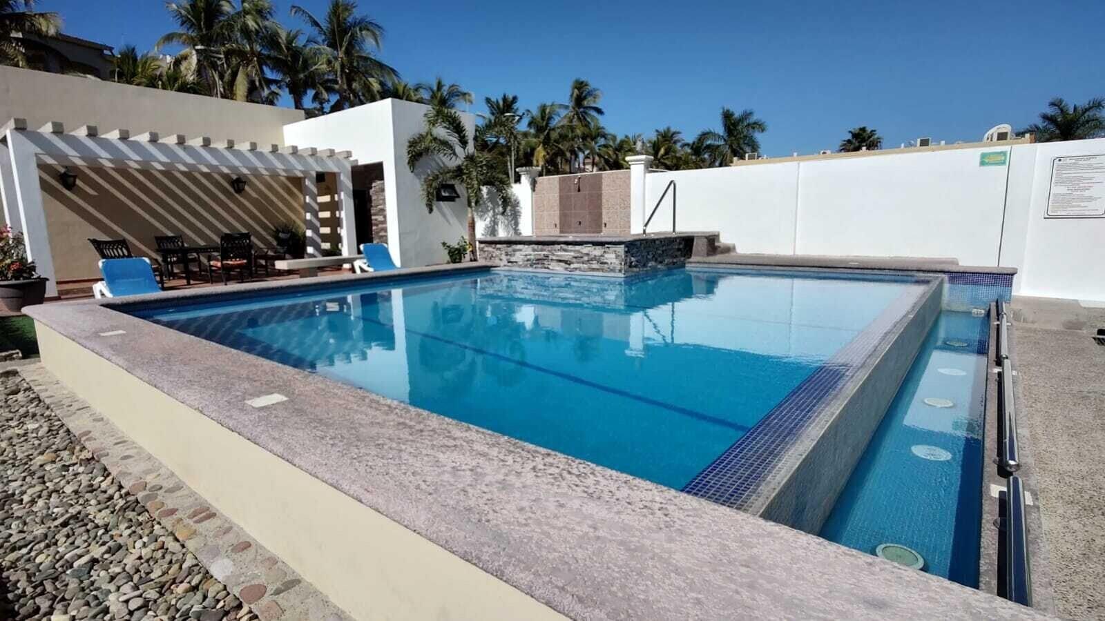 Vista Piscina Mar Sol