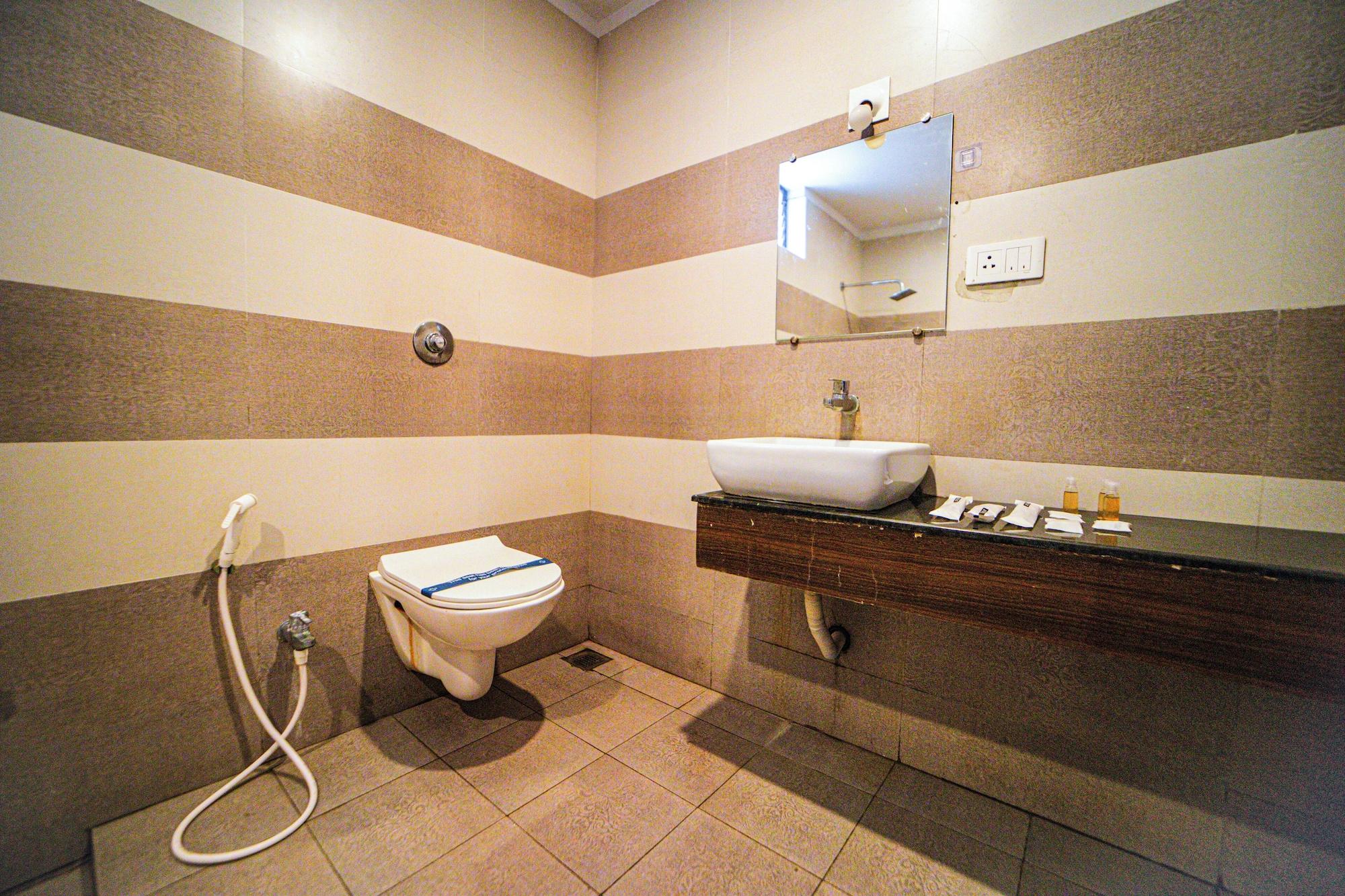 Equipamiento de Habitación Sri Sai Surguru Residency