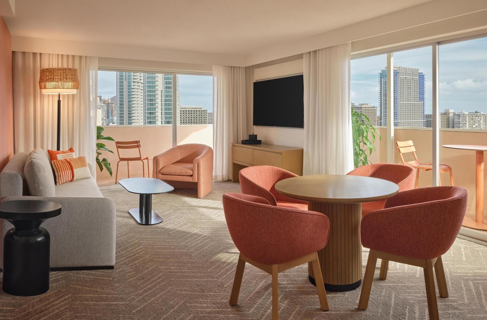 Habitación Ambassador Hotel of Waikiki, Tapestry Collection by Hilton