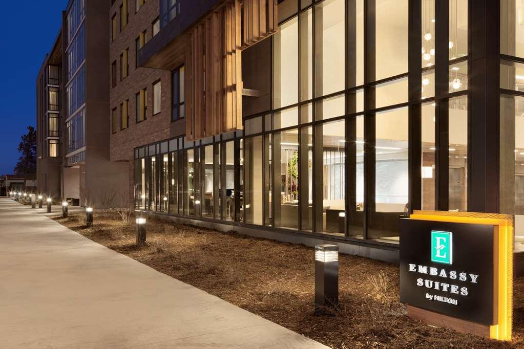 Vista Exterior Embassy Suites by Hilton Boulder