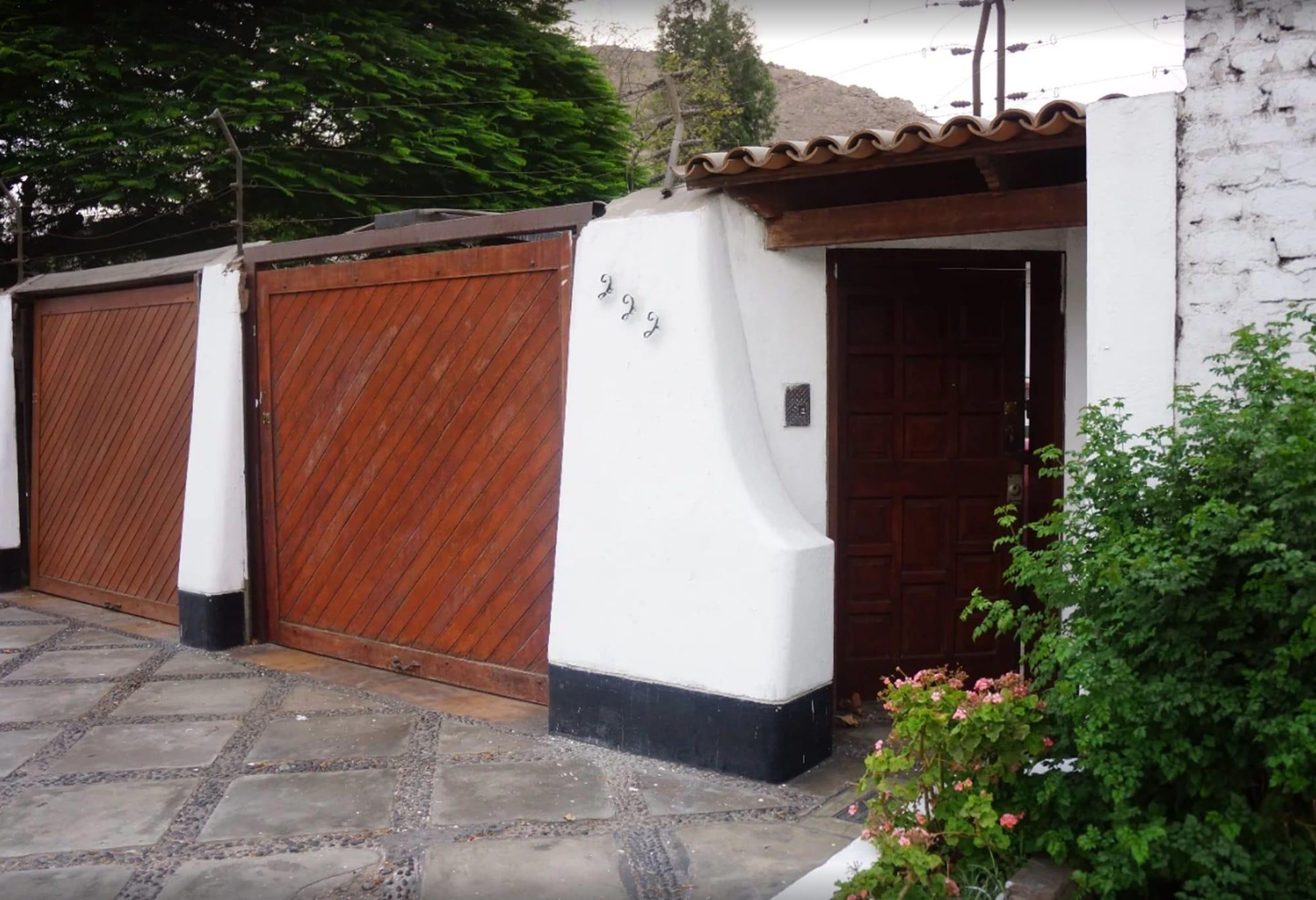 Varios Happy House