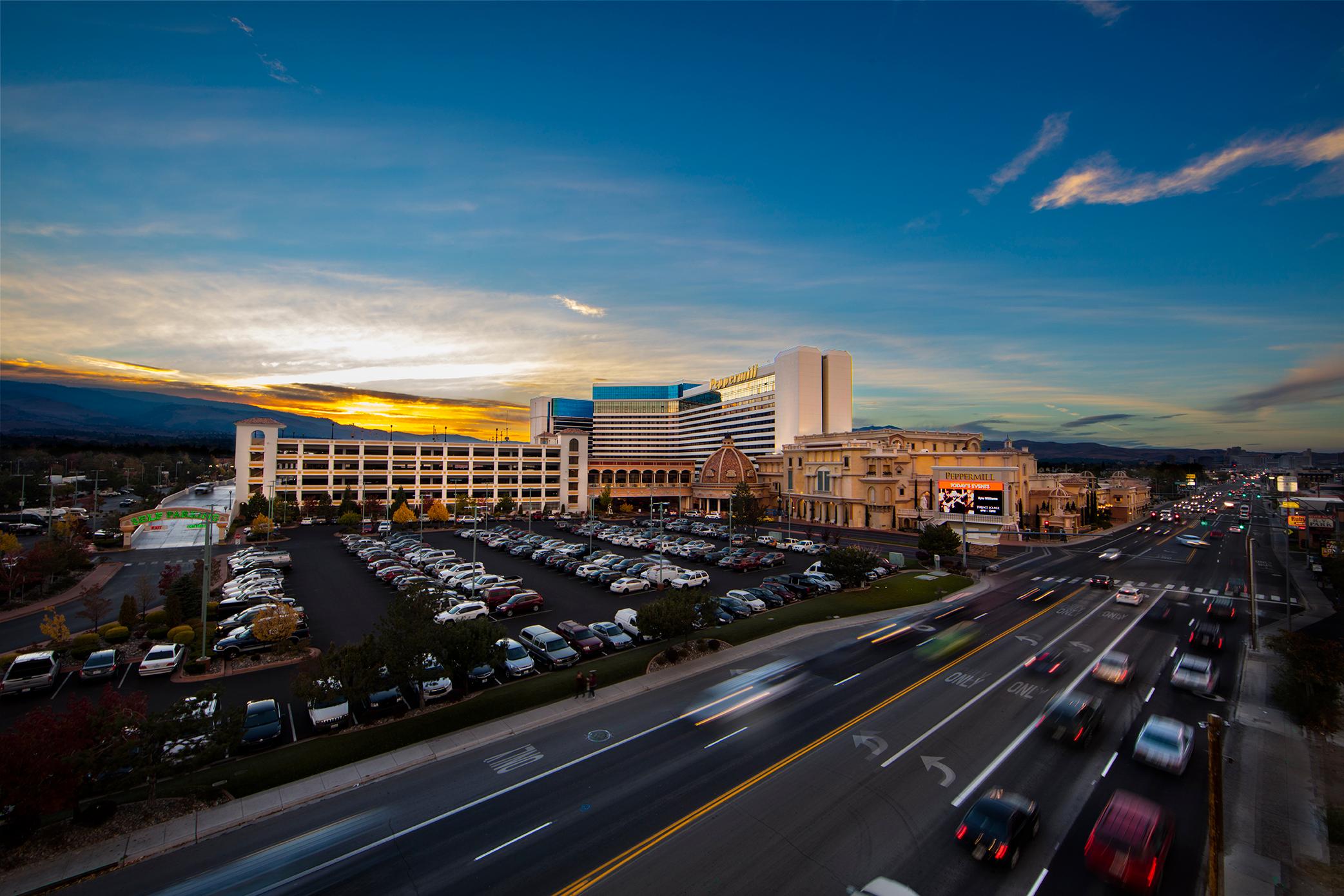 Vista Exterior Peppermill Resort Spa Casino