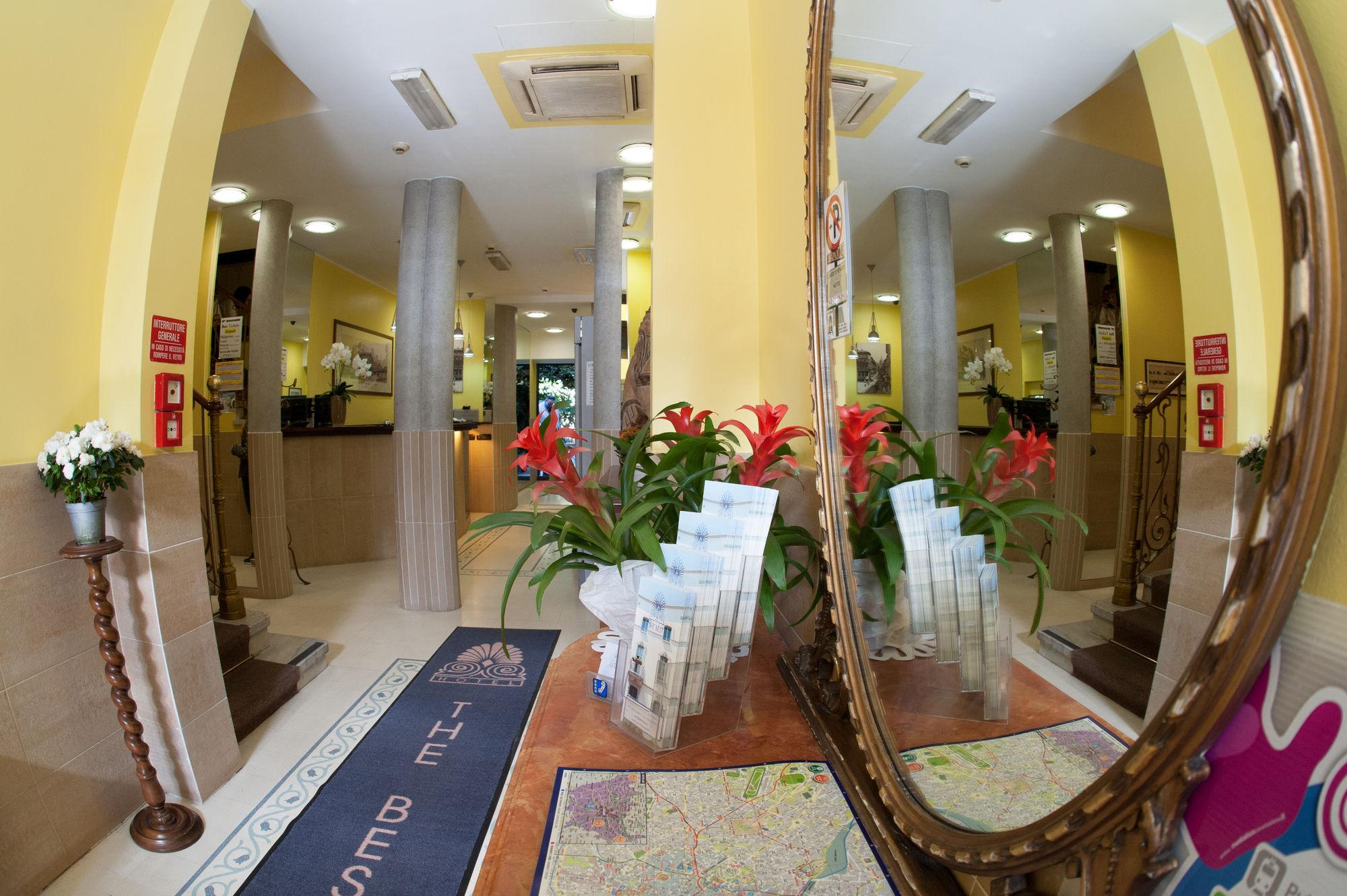 Varios Hotel The Best