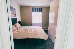 Alojamiento - Luxurious & Spacious 2BR City Centre Duplex