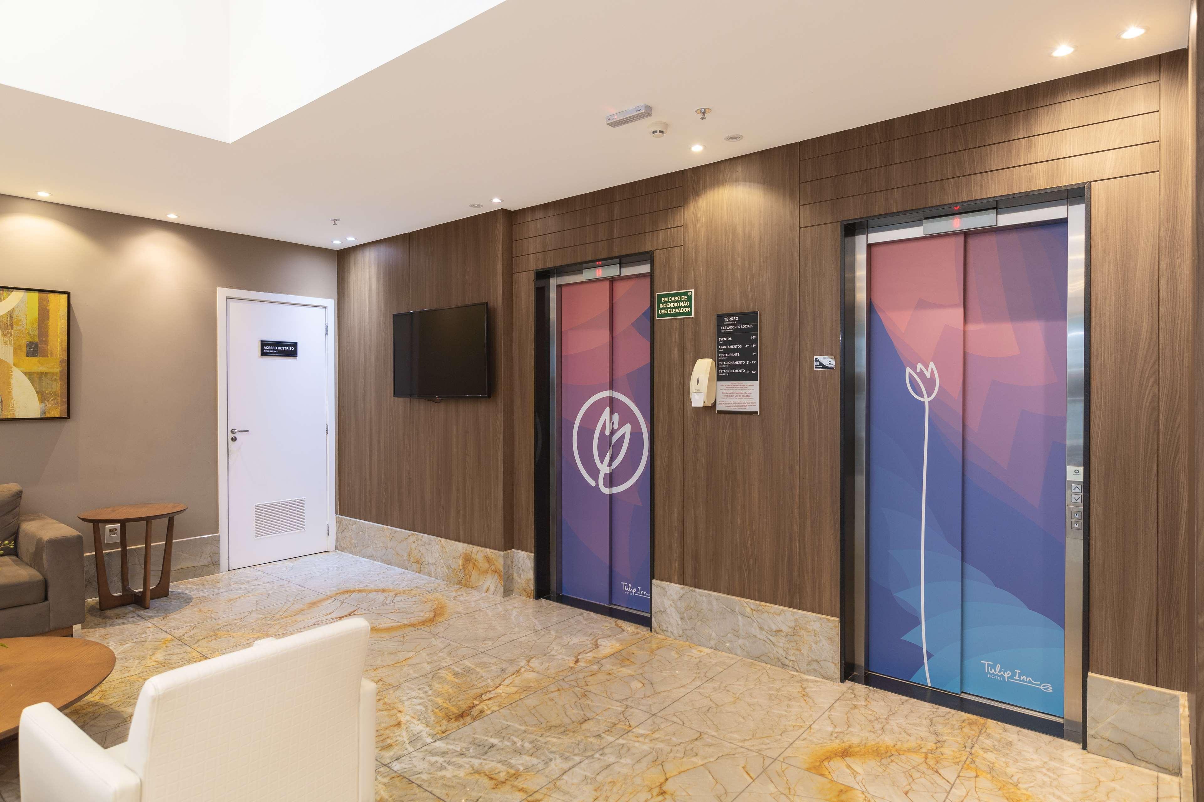 Vista Lobby Tulip Inn Vila Velha