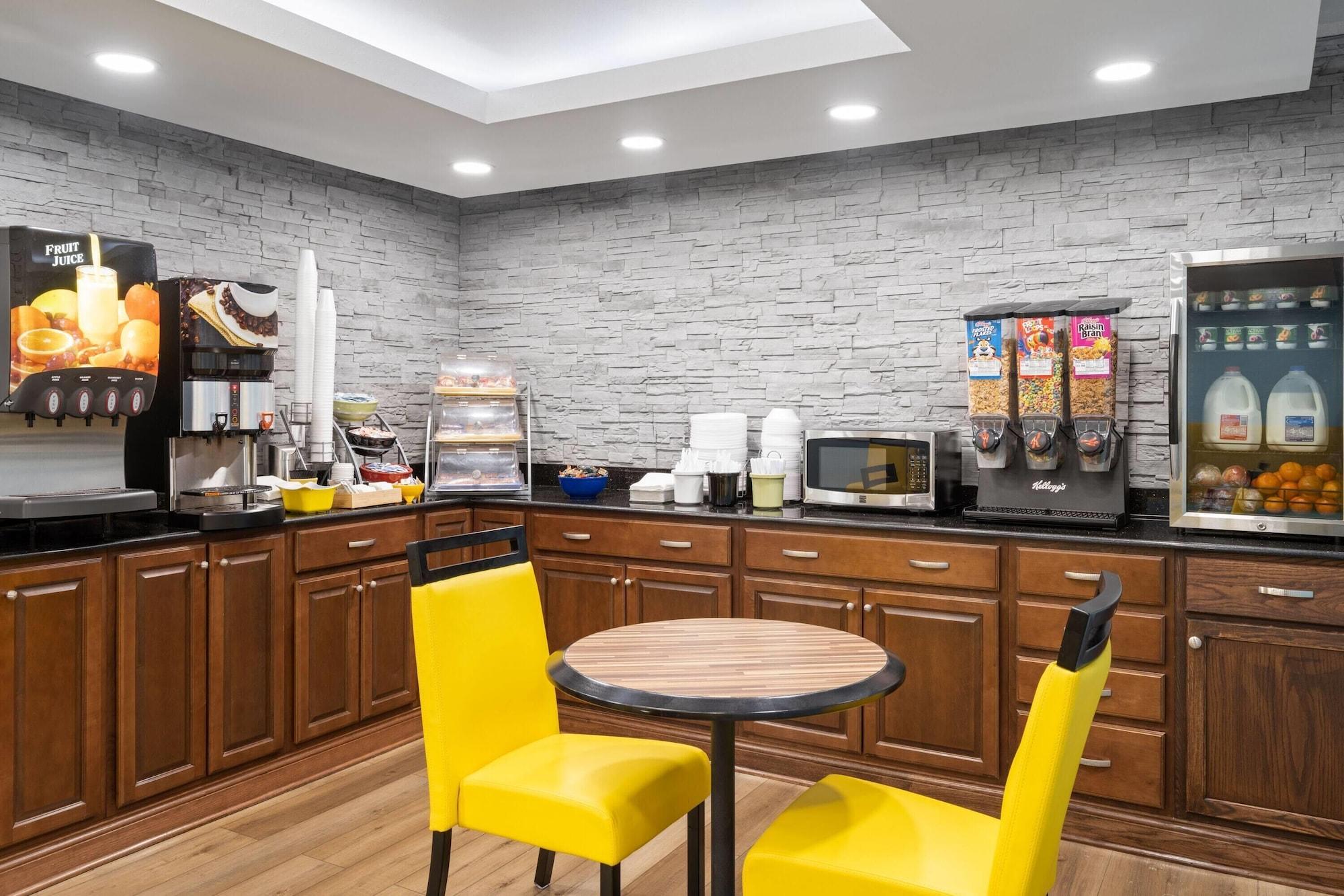 Restaurant Days Inn by Wyndham Cloverdale Greencastle