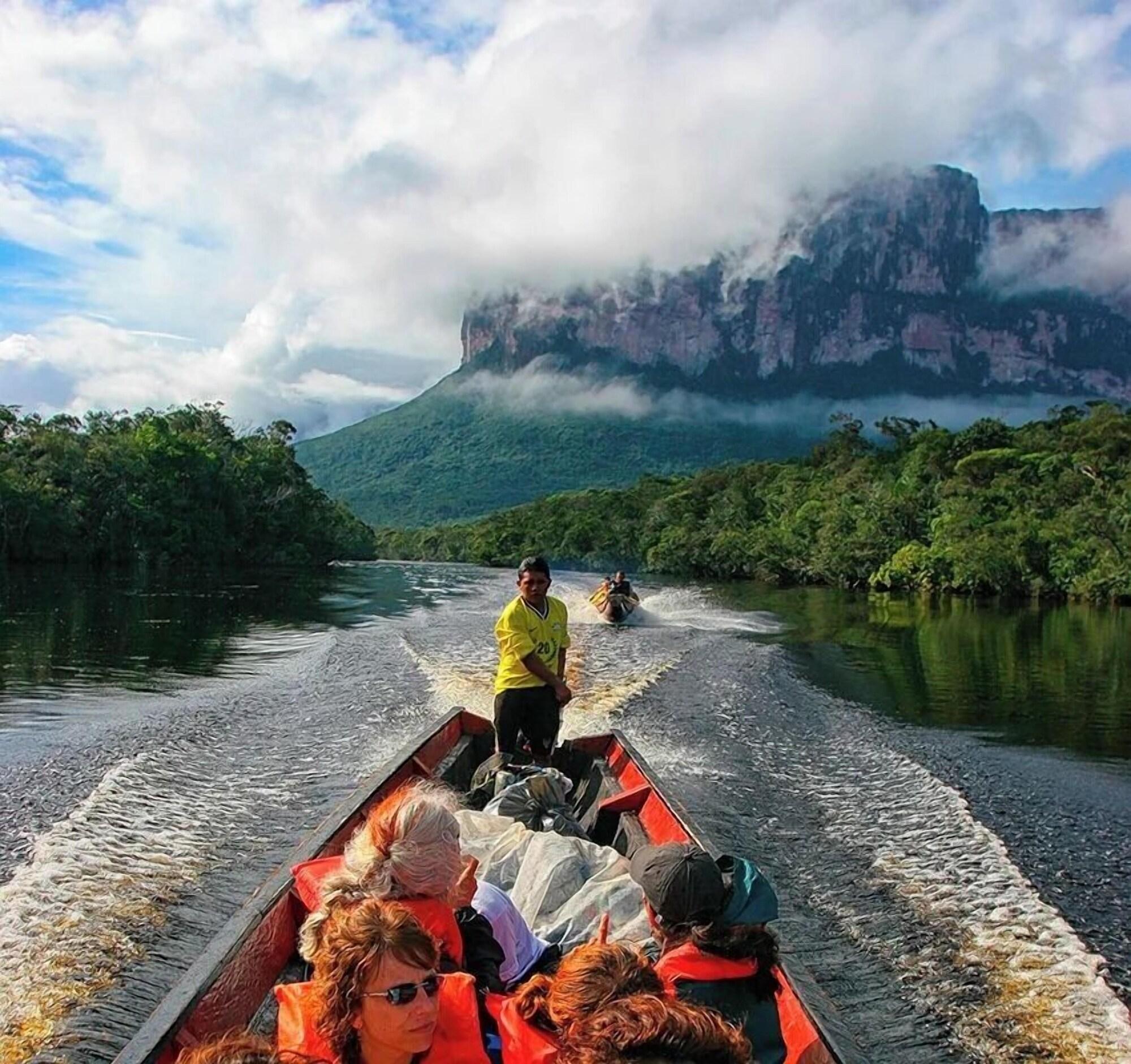 Vista Exterior Campamento Canaima - All Inclusive