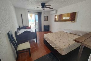 Alquiler Vacacional - Beautiful Beachfront Apartment: Stunning Caribbean Views, Water Sports Amenities