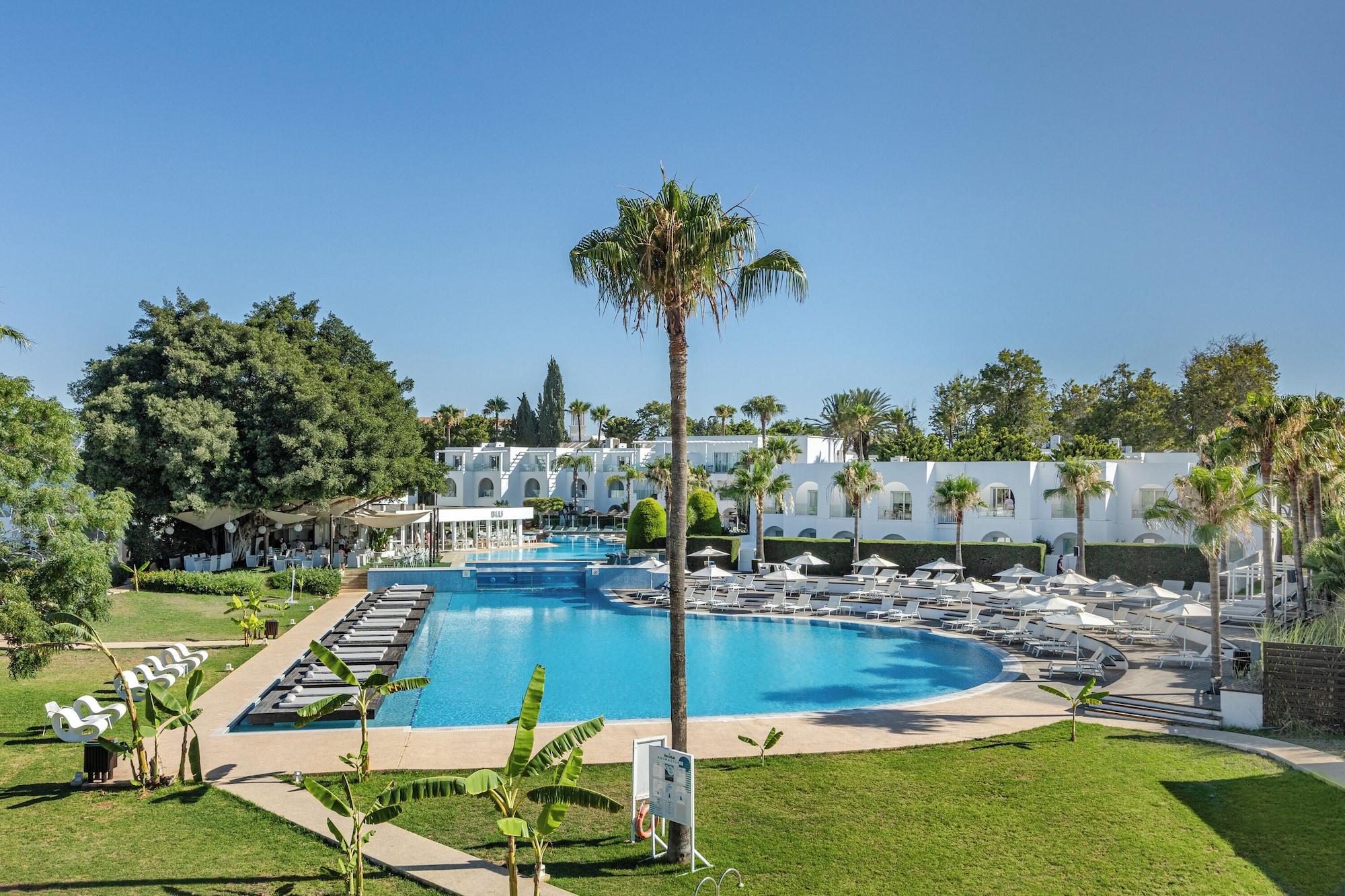 Vista Piscina So Apartments
