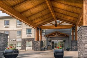 Alojamiento - Timber Ridge Inn and Suites