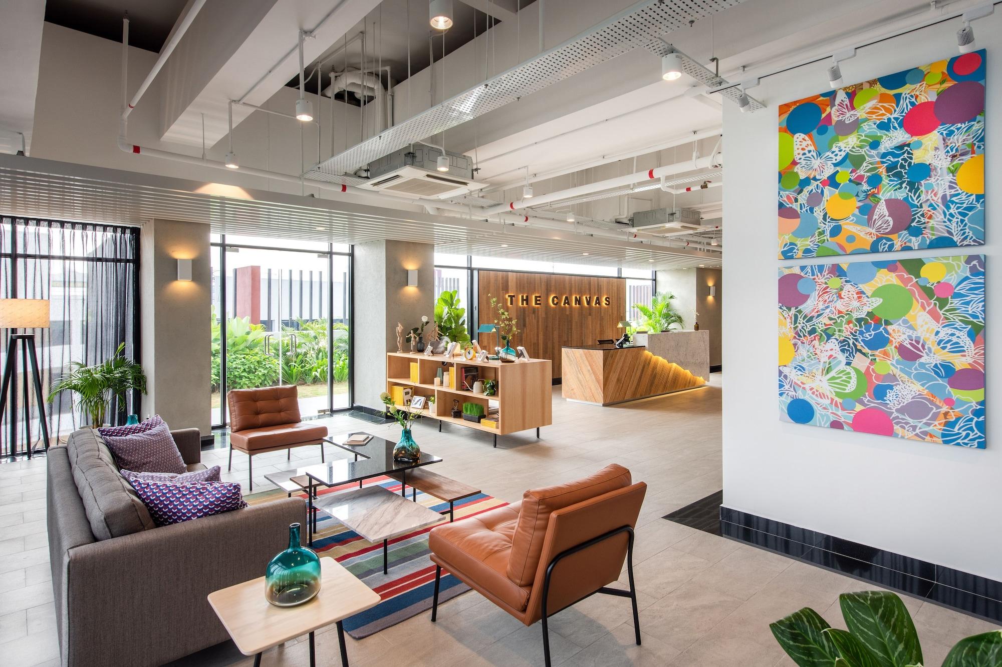 Vista Lobby The Canvas Hotel