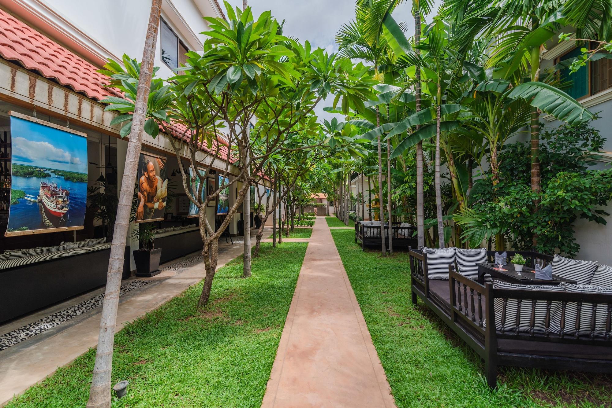 Vista Exterior Salasara Hotel