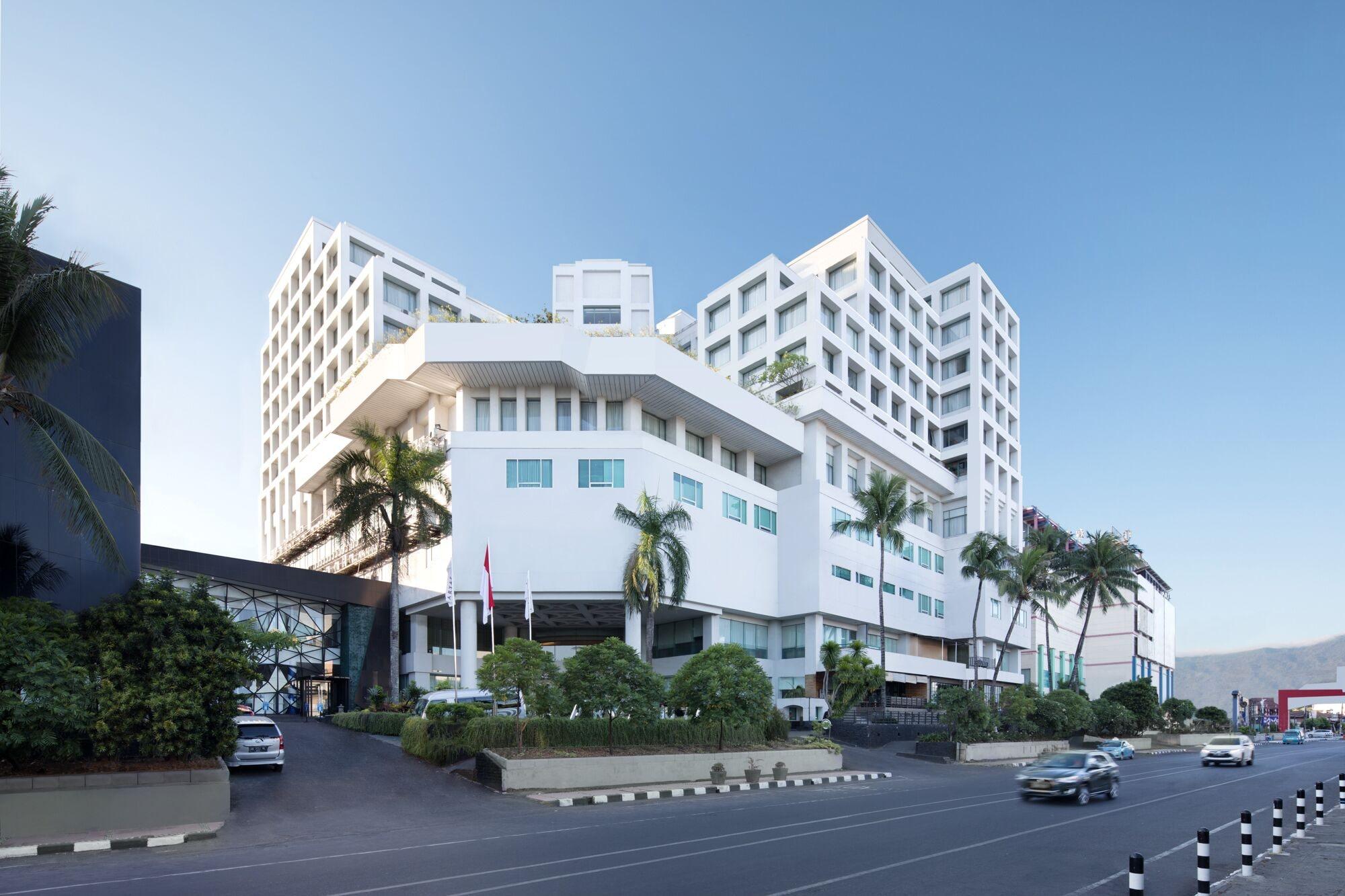 Restaurant Aryaduta Manado
