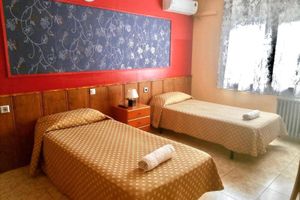 Alojamiento - Hostal Isla Cristina Mataró