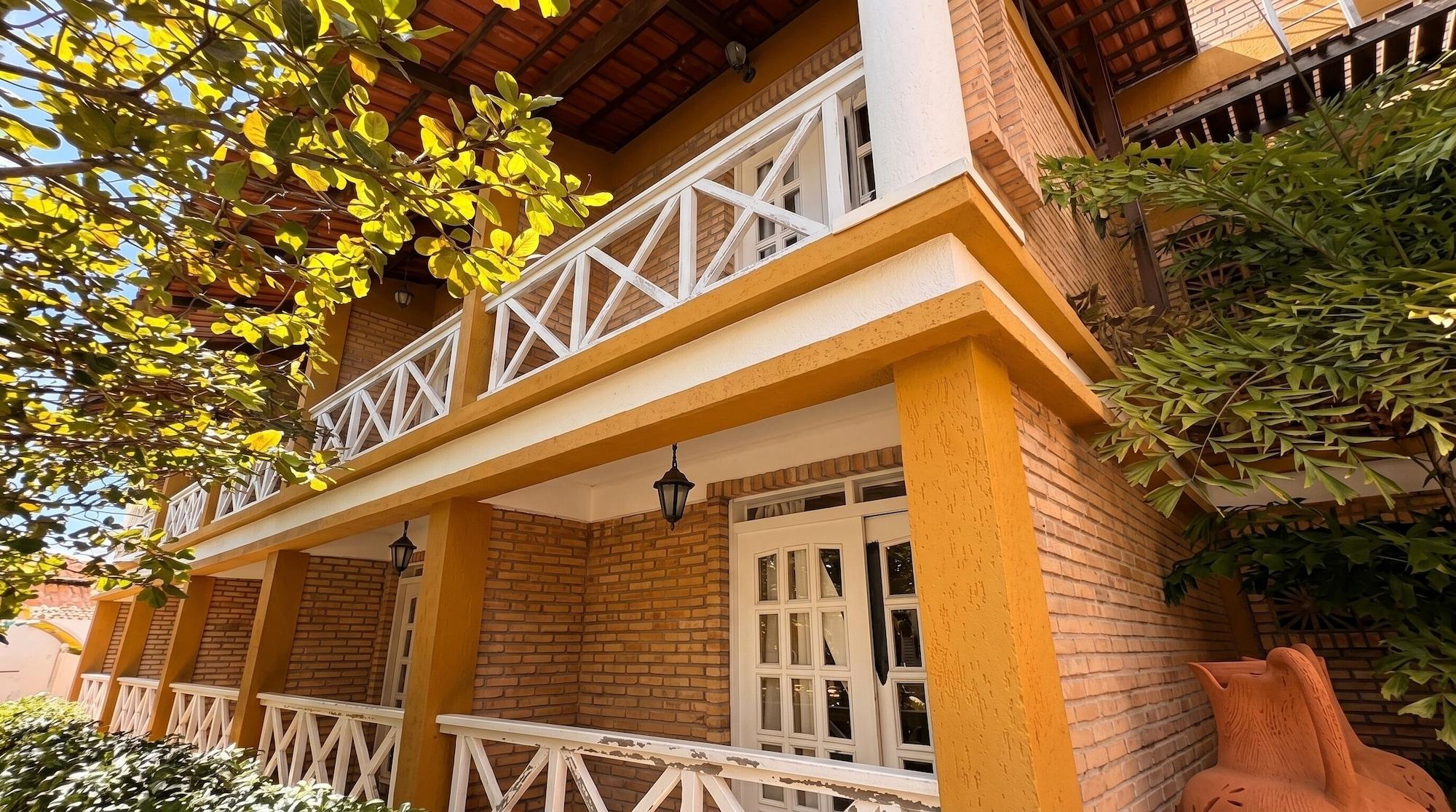 Vista Exterior Akirá Pousada