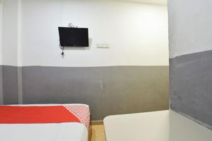 Alojamiento - OYO 91077 Hotel Indah