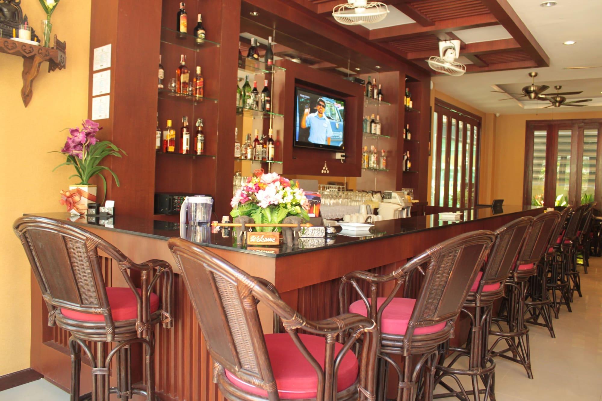 Bar/Salón Patong Hemingway's Hotel