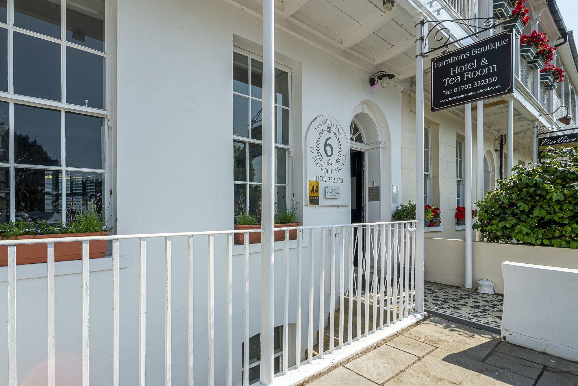 Vista Exterior Hamiltons Boutique Hotel