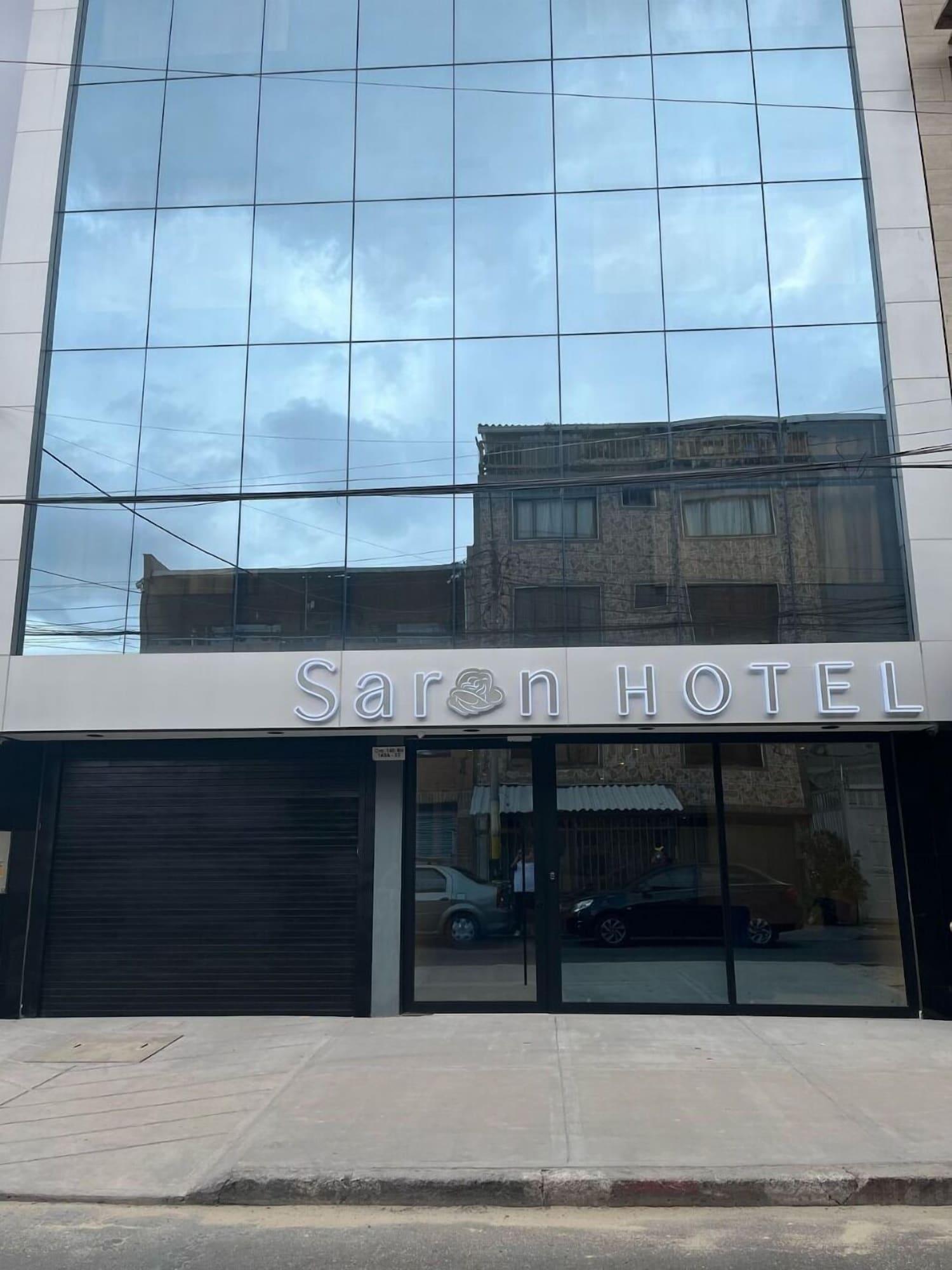 Vista Exterior Hotel Saron