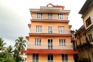 Alojamiento - OYO 9797 Hotel Vbee Plaza