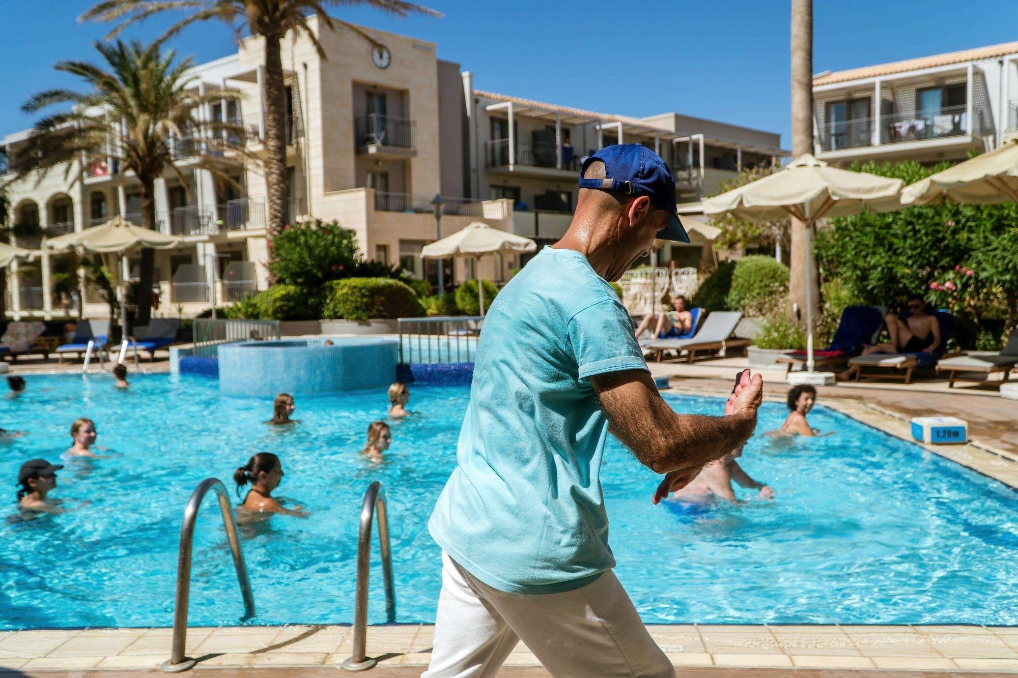 Gimnasio Pearl Beach Hotel