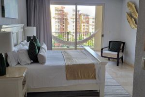 Villa del Palmar Cancun Luxury Beach Resort & Spa 1BR 2BA Suite