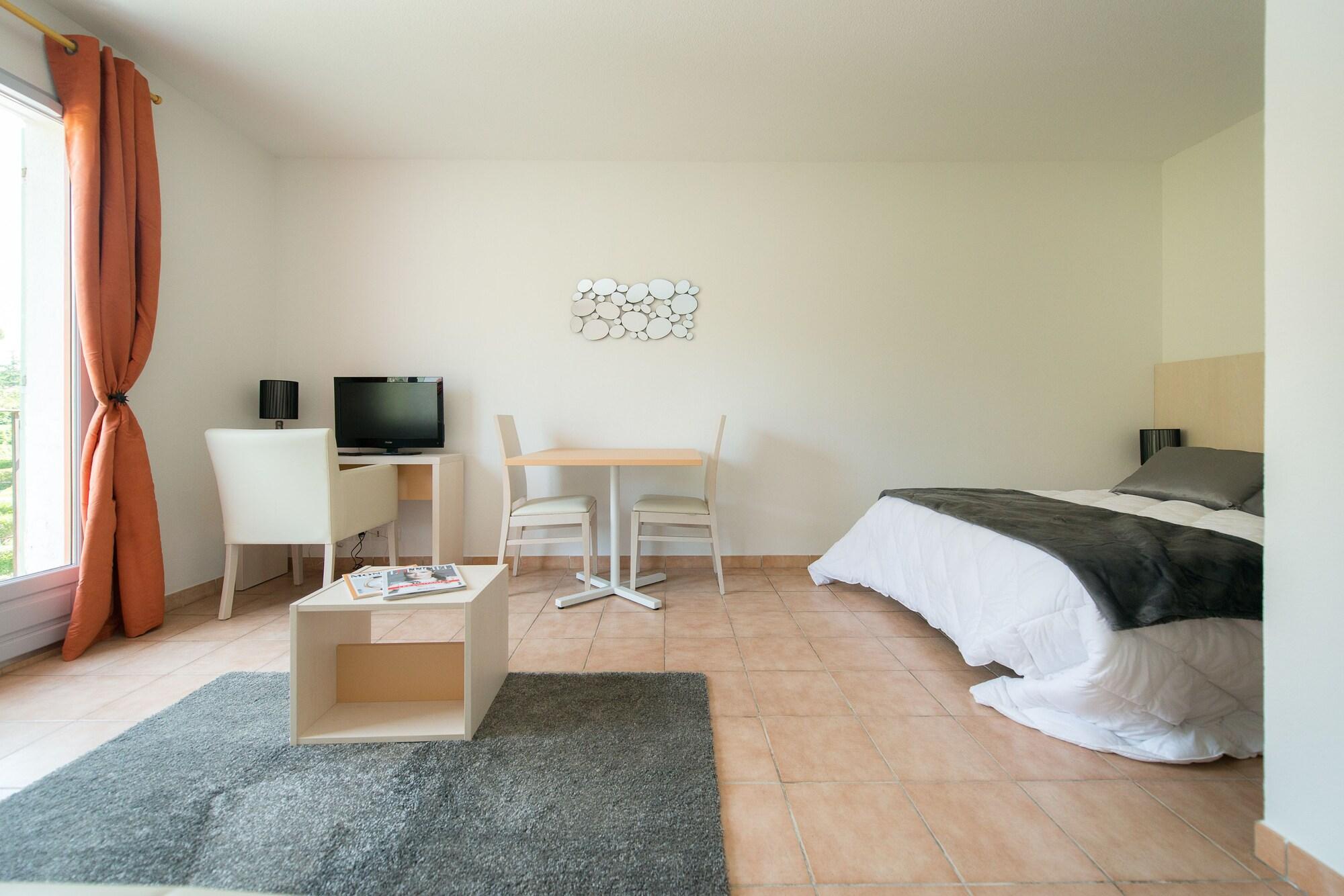 Set de Habitación Adonis Mouans-sartoux L'Albatros