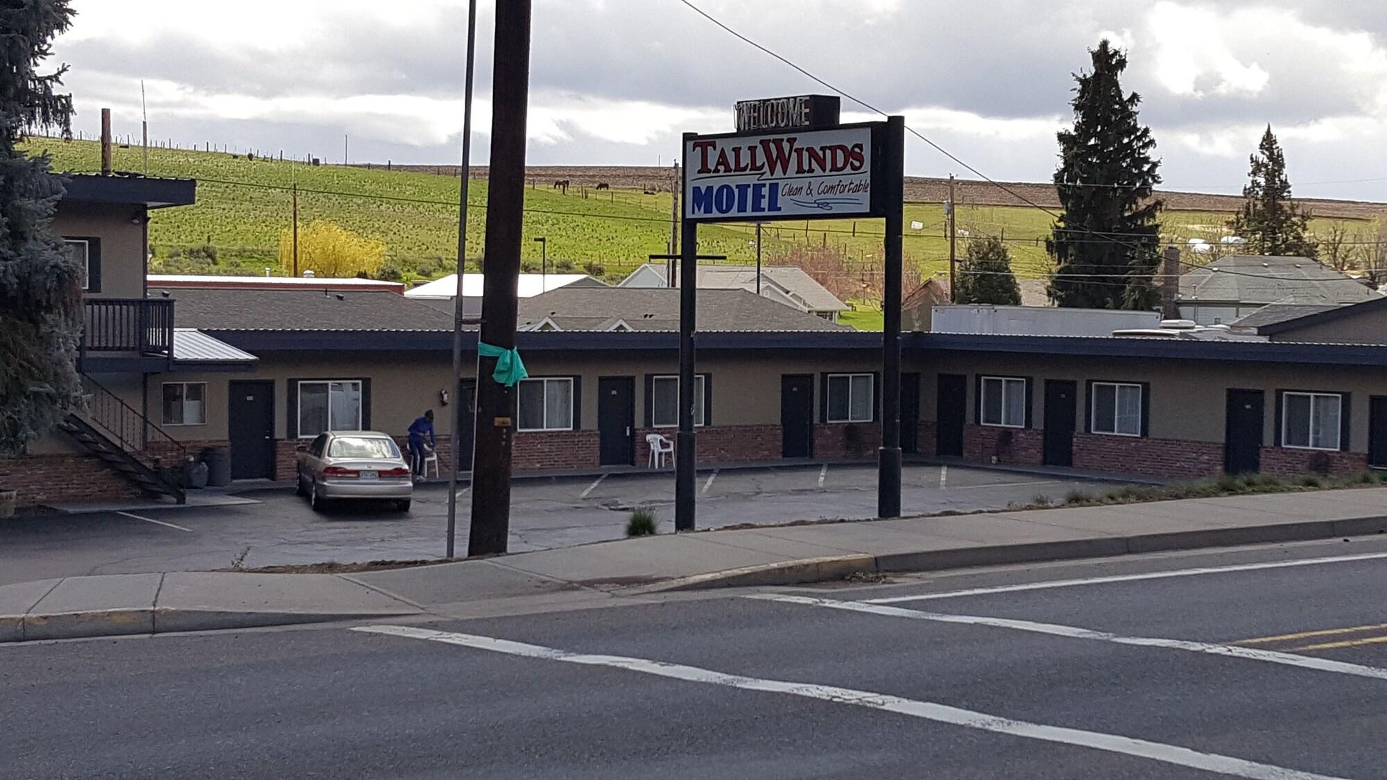 Vista Exterior Tall Winds Motel