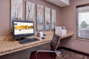 Alojamiento - Holiday Inn Express Hotel & Suites Emporia Northwest by IHG