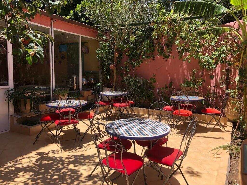 Vista Exterior Malabata Guest House