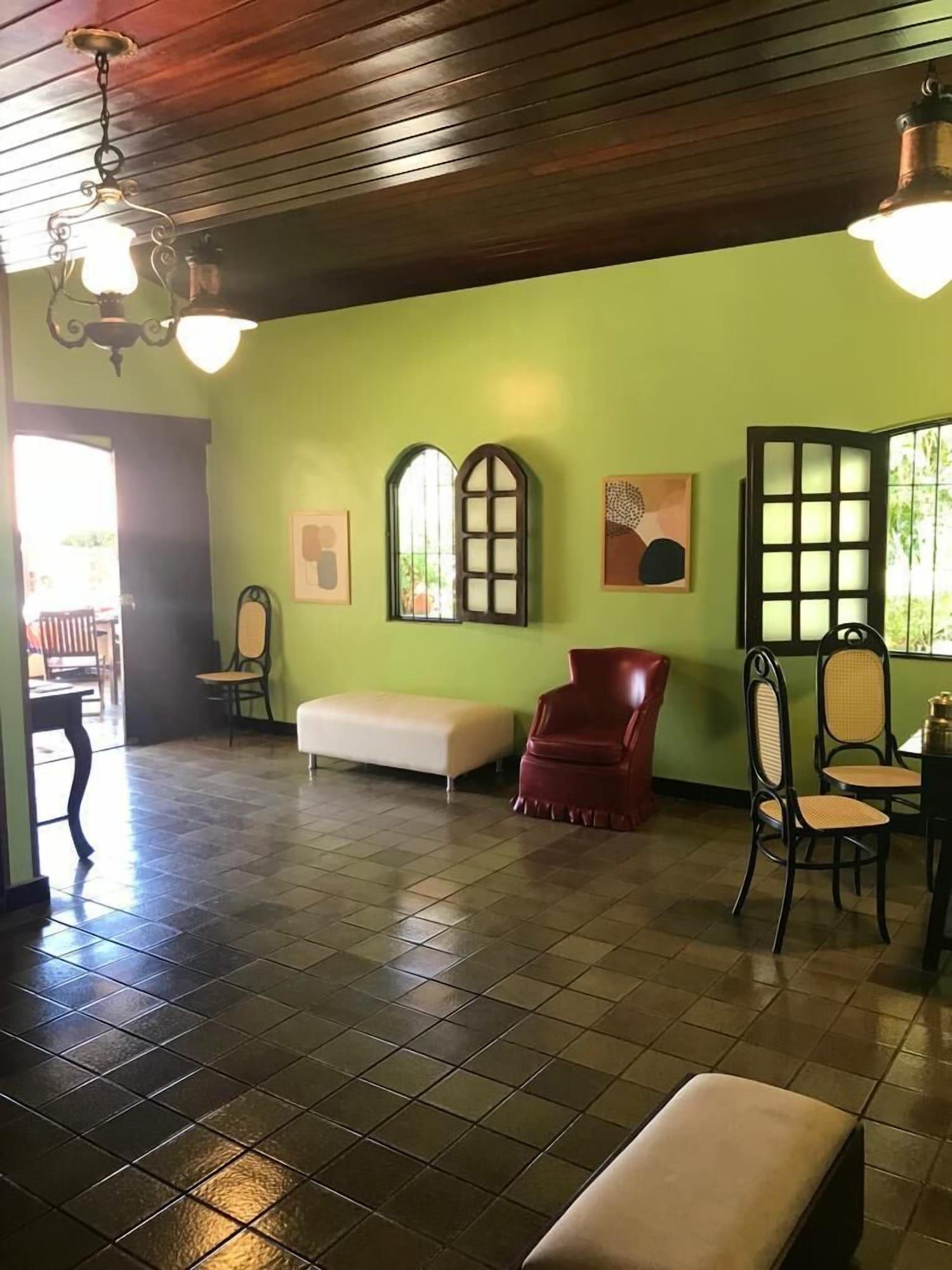 Vista Lobby Suites Bouganville 2