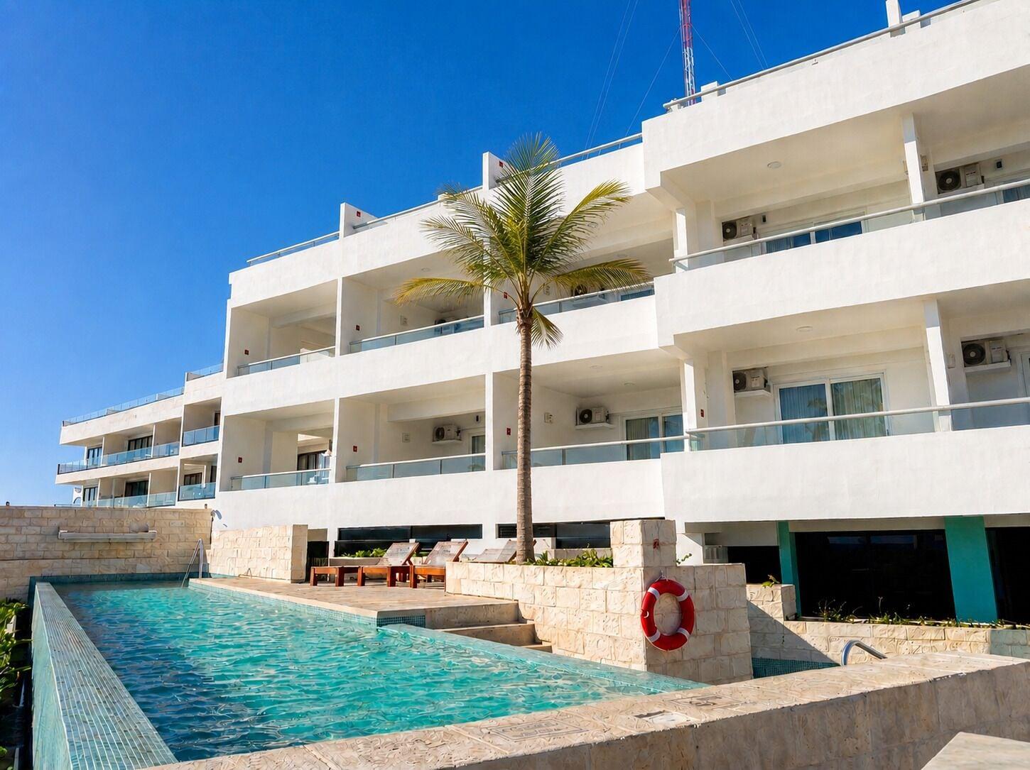 Vista Piscina The Mint Resort Isla Mujeres