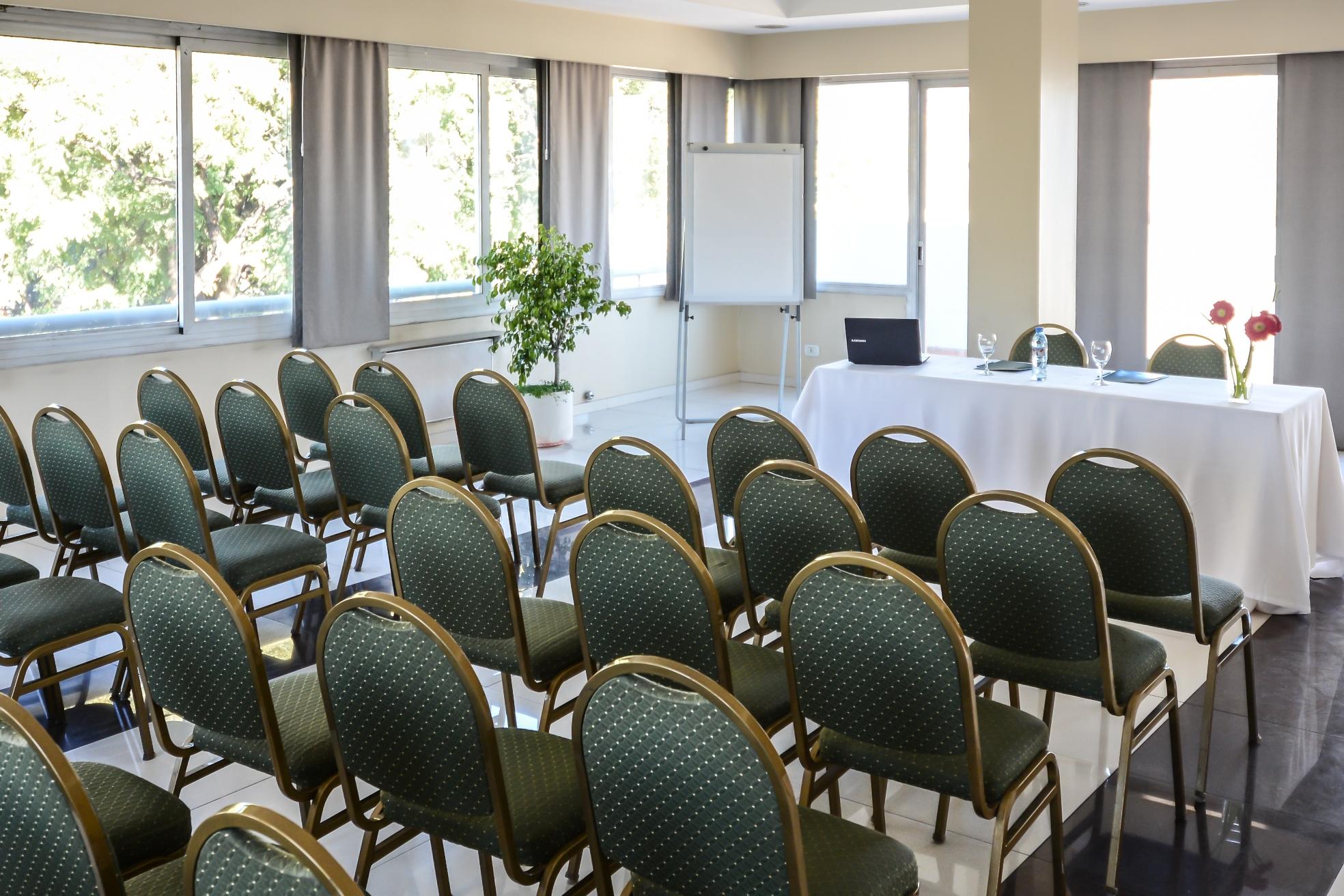 Salón de Baile Portal Plaza Suites