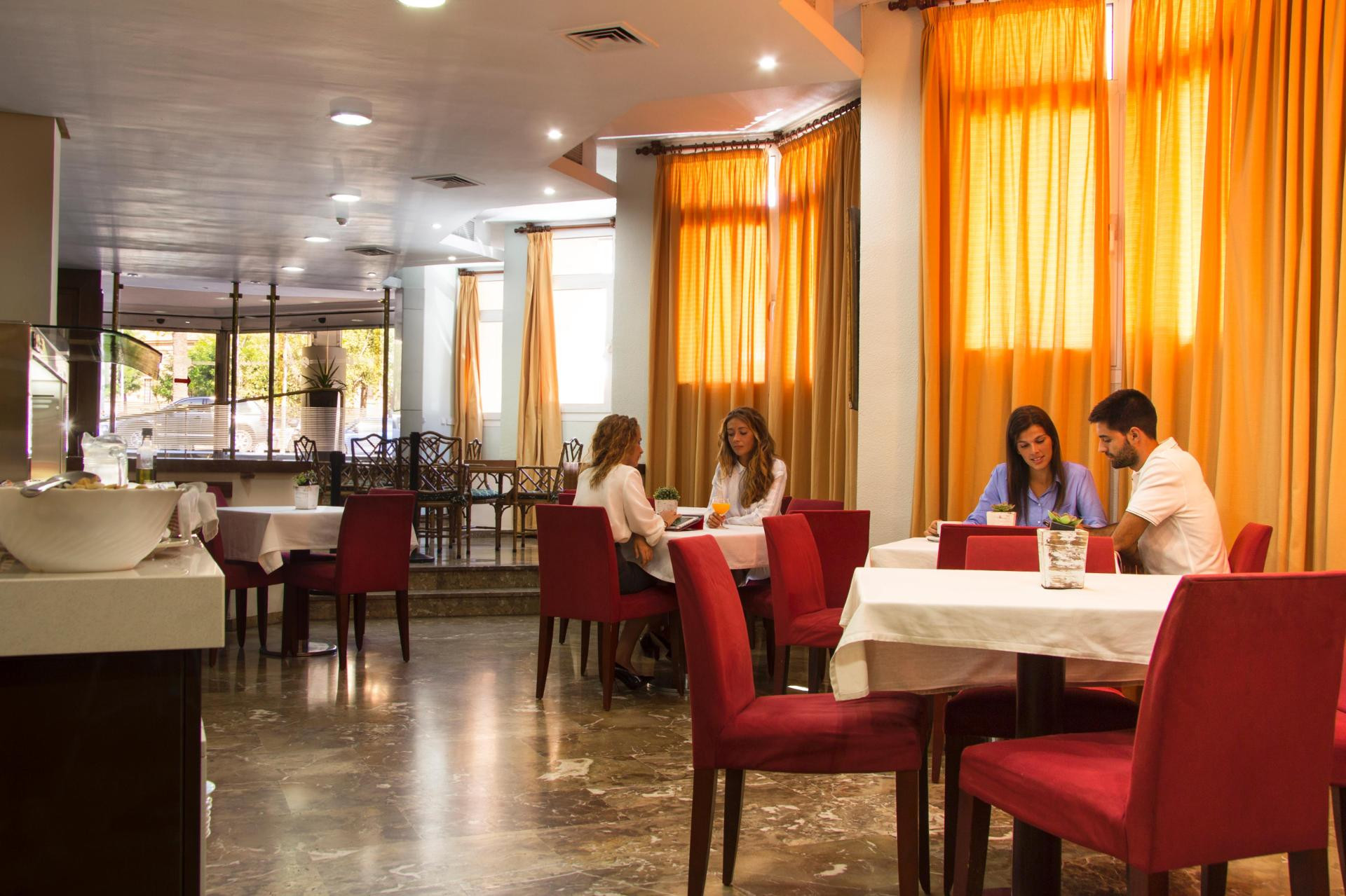Bar/Salón Pasarela