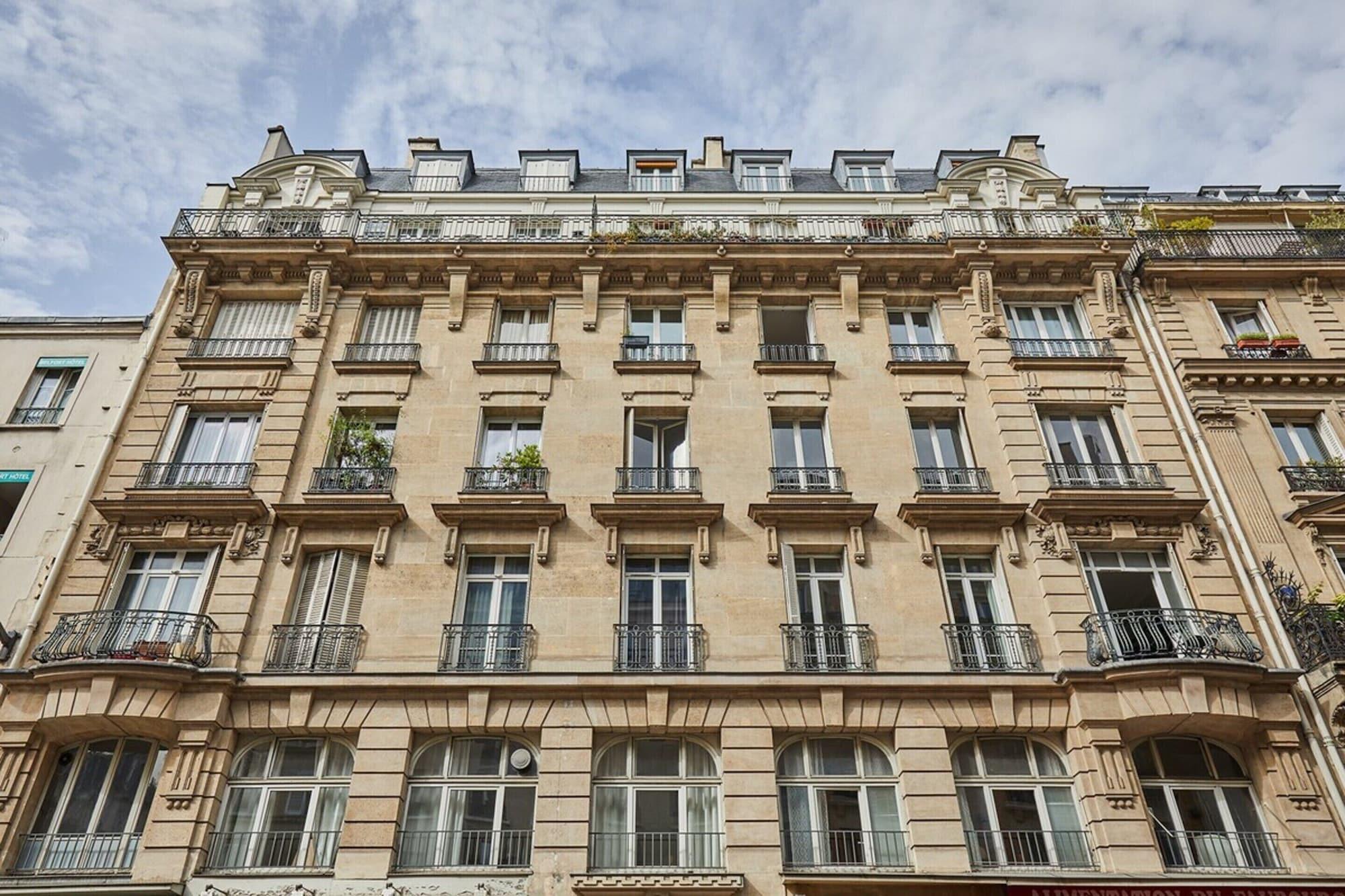 Vista Exterior Sublime Apartment in the Heart of Paris