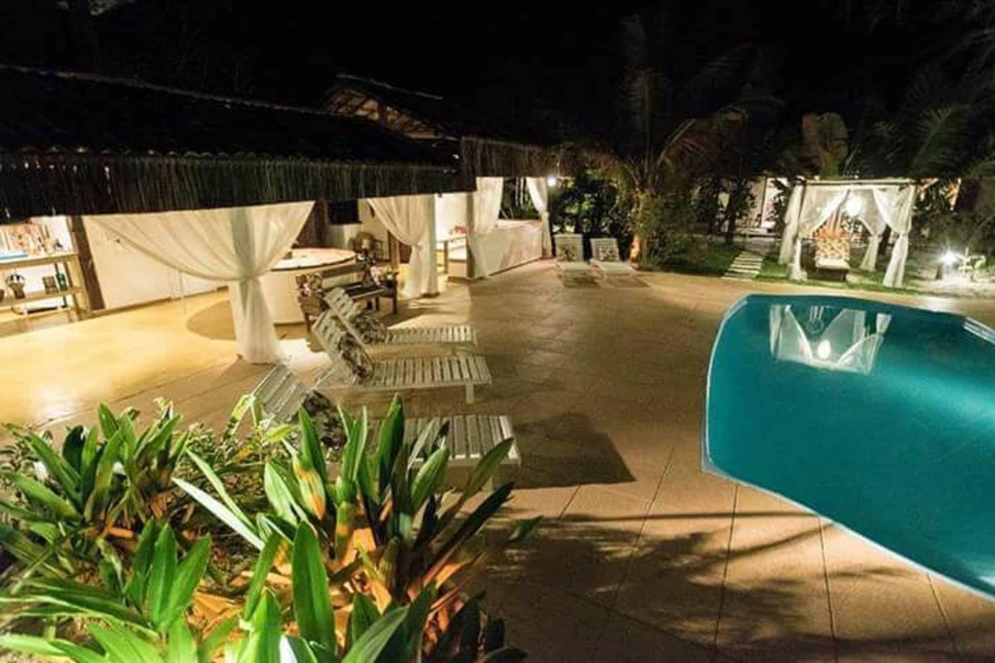 Vista Piscina Vila Rosa dos Ventos - casas e pousada