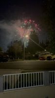 Alquiler Vacacional - Walk across the street to Disneyland parking.  Fireworks show from front porch!