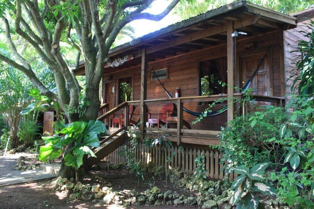 Vista Exterior Mango Inn Resort