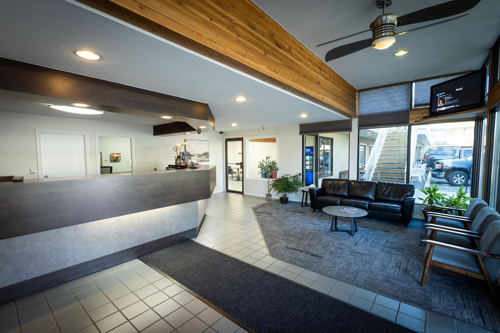 Vista Lobby Siesta Suites