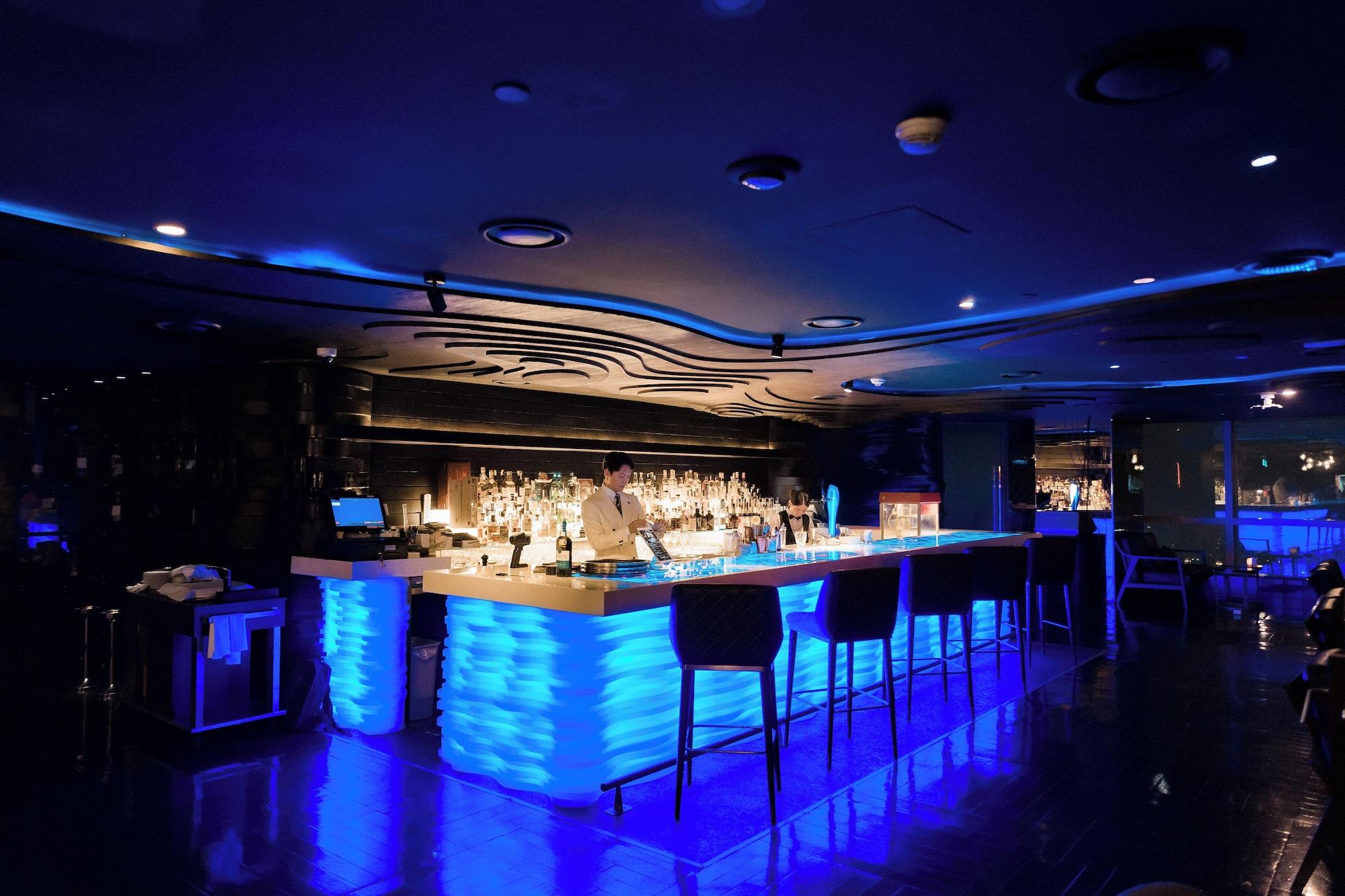 Bar/Salón InterContinental Hanoi Landmark72 by IHG