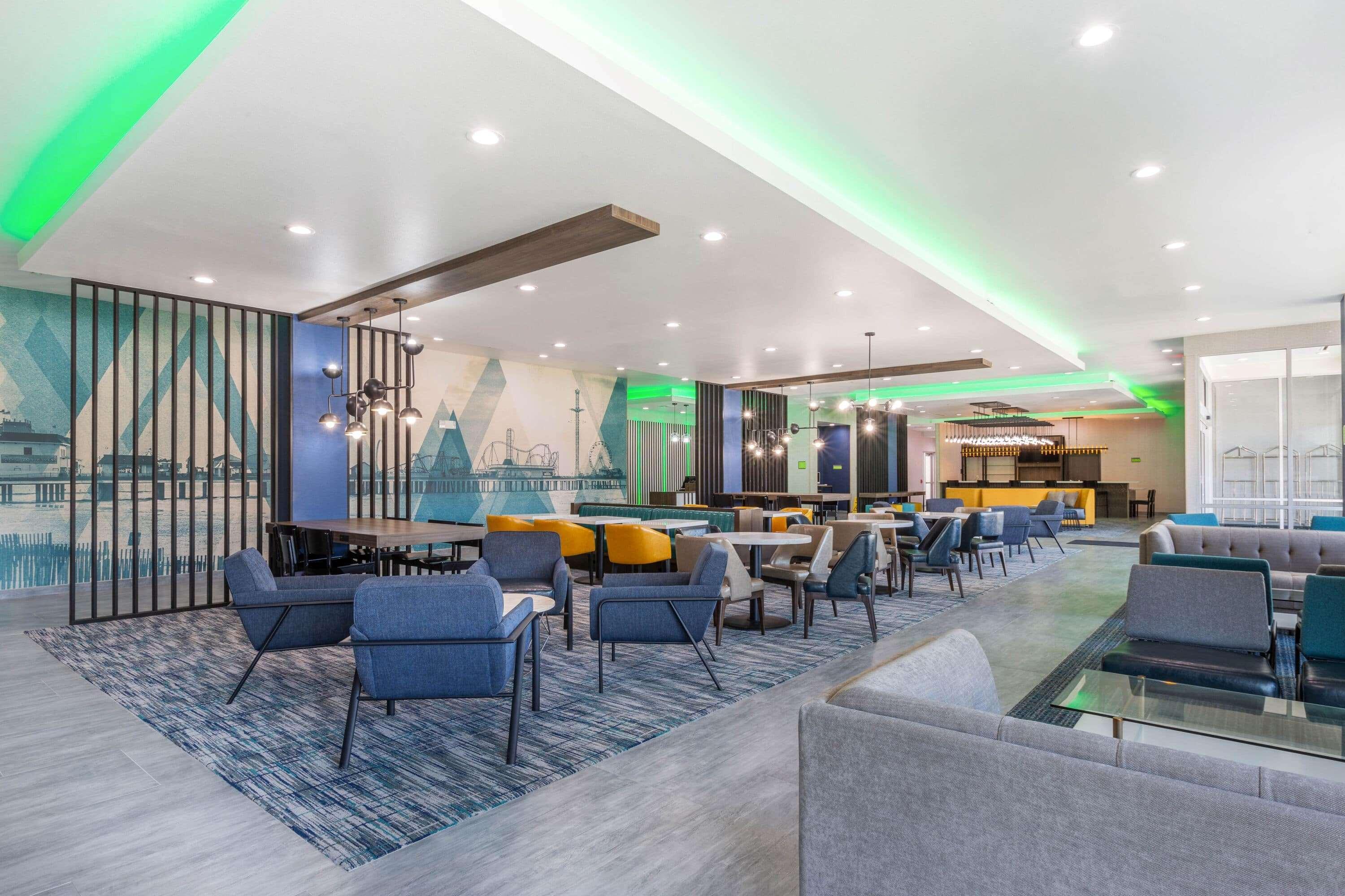 Restaurant La Quinta Inn & Suites by Wyndham Galveston West Seawall