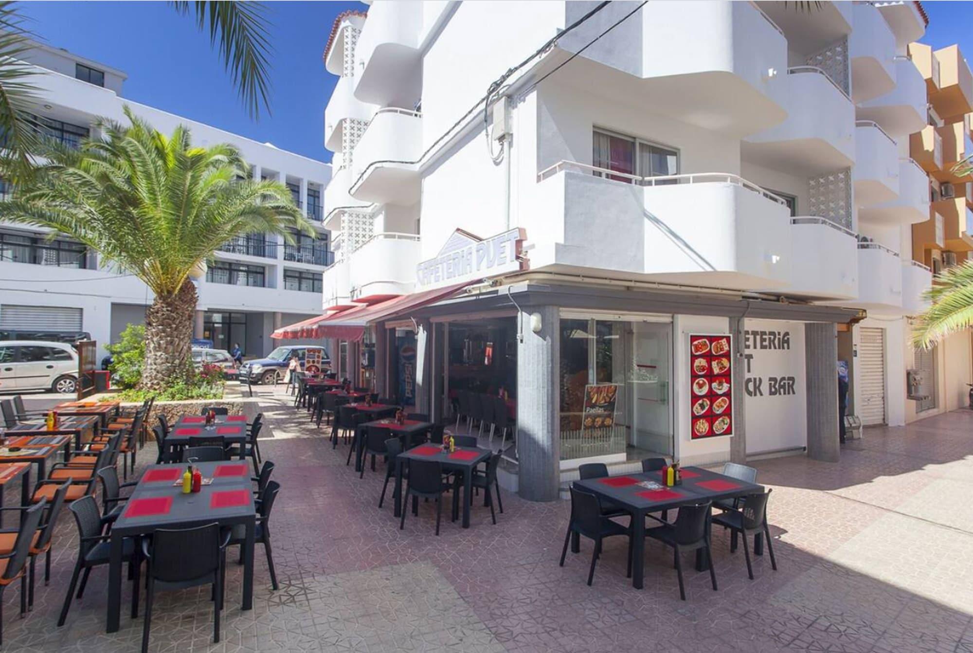 Vista Exterior Apartamentos Puet