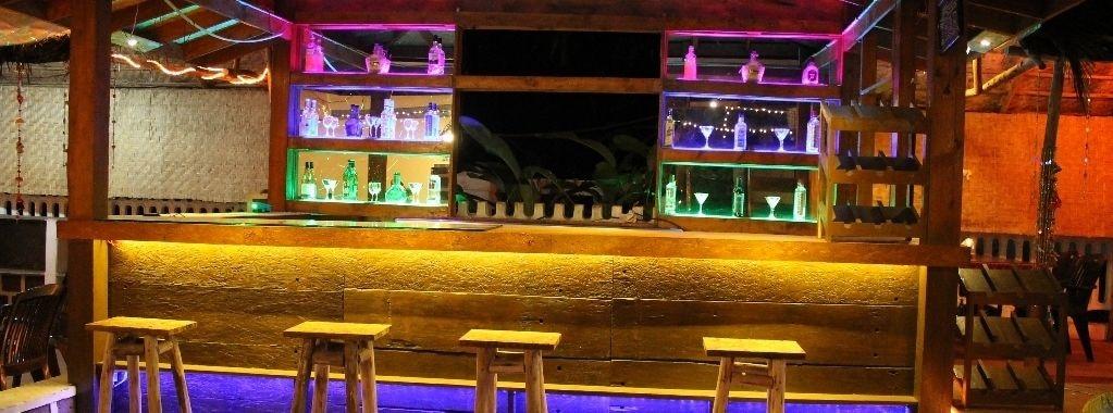 Bar/Salón WTF My House