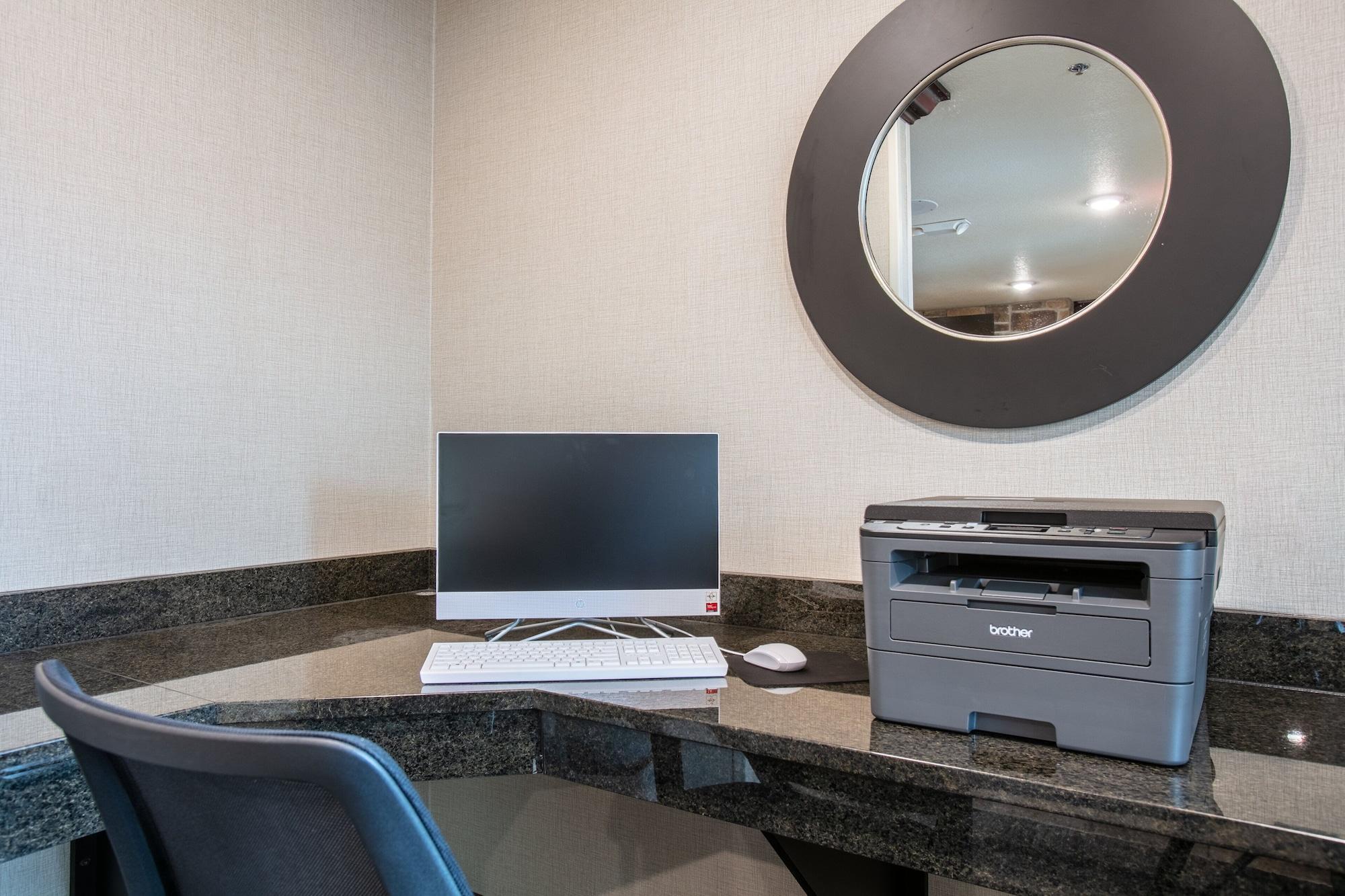 Centro de Negocios Cobblestone Inn & Suites - Pine Bluffs