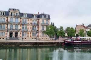 Alojamiento - Auberge de Jeunesse HI Verdun