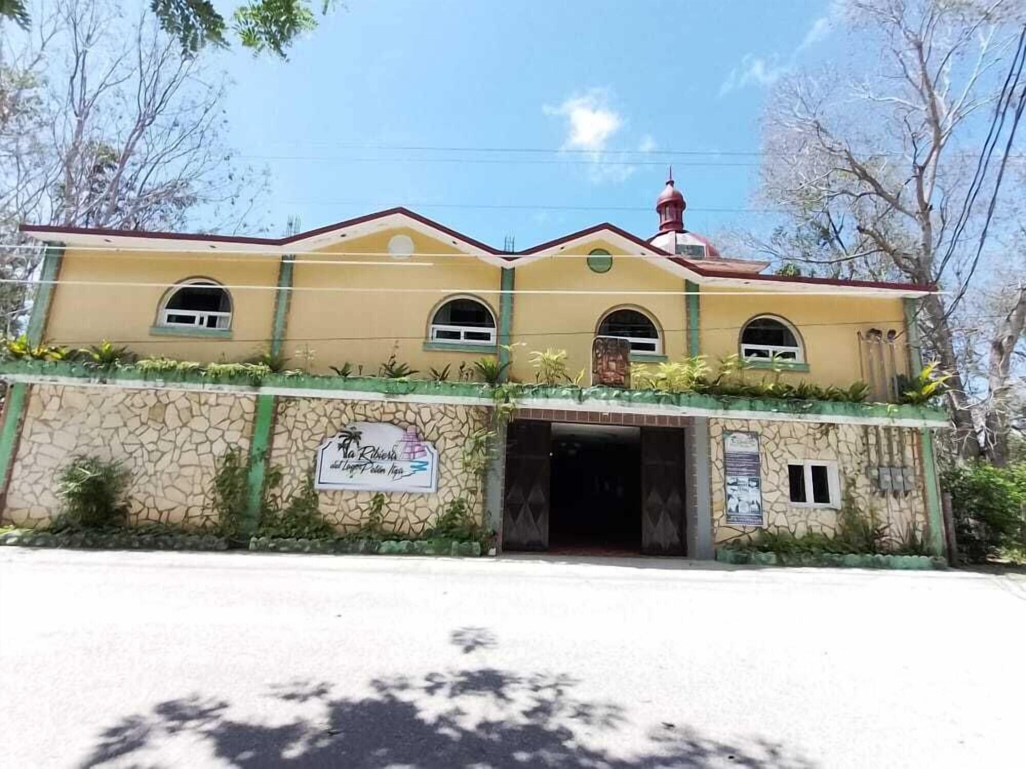 Vista Exterior Hotel La Ribiera del Lago Peten Itza