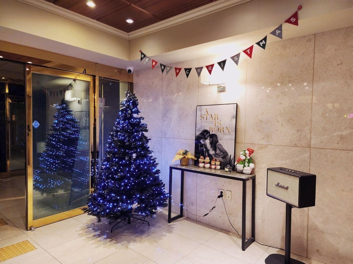 Vista Lobby Docking Hotel