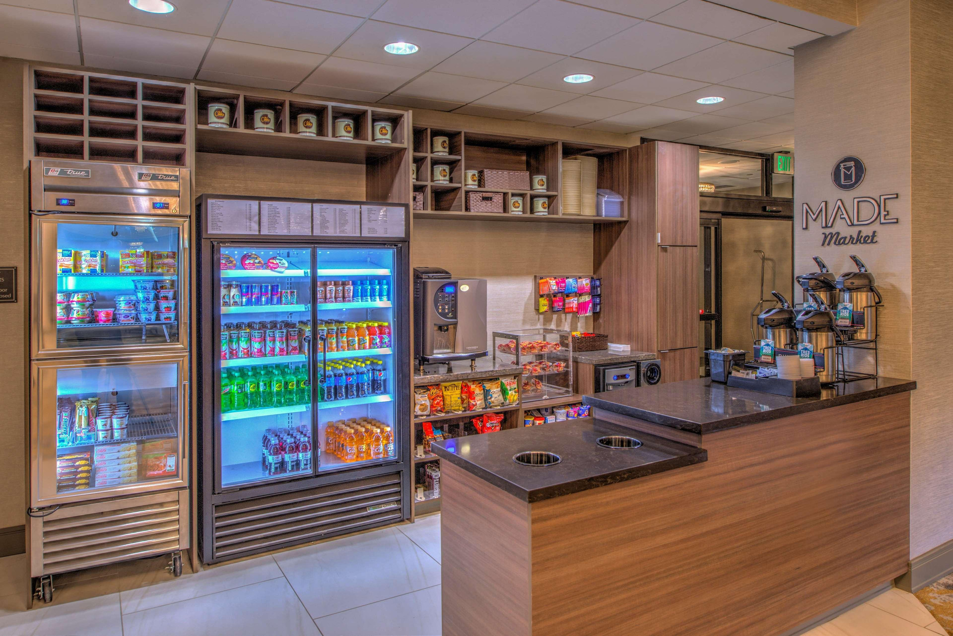 Restaurant DoubleTree by Hilton Utica