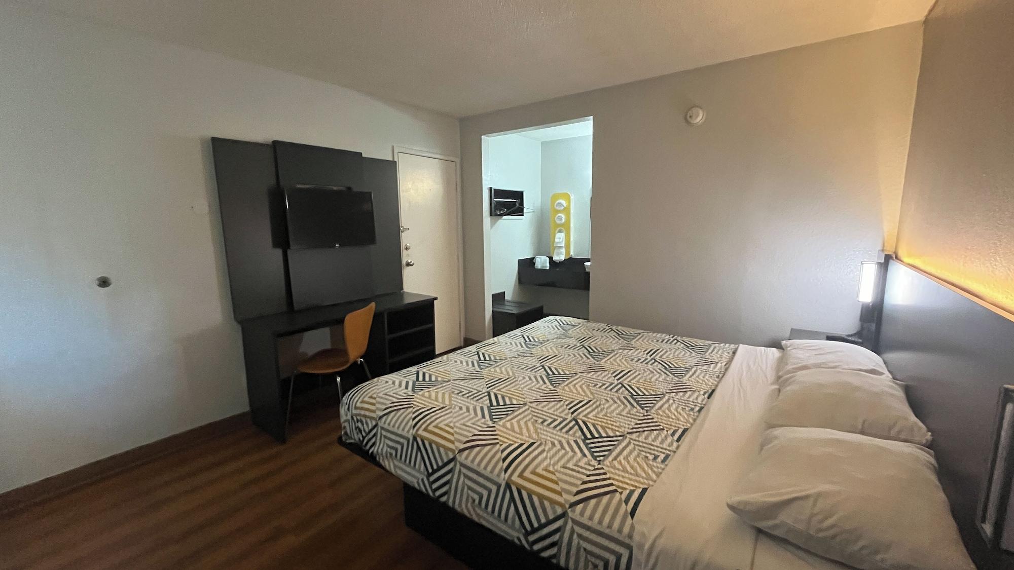 Habitación Motel 6 Modesto CA